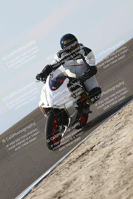 media/Nov-02-2025-Lets Ride (Sun) [[f7a3caa734]]/B Group/1120am (Turn 2 Inside)/